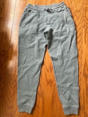 Men’s Louis Vuitton Jogger’s size Medium